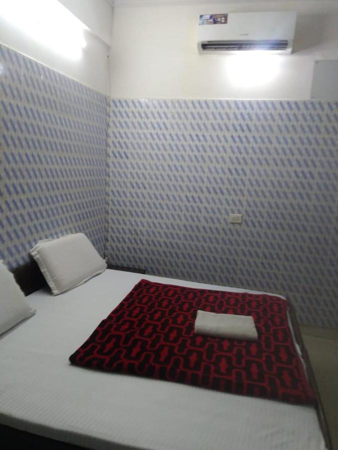 Shubham By Wb Hotel Gurgaon