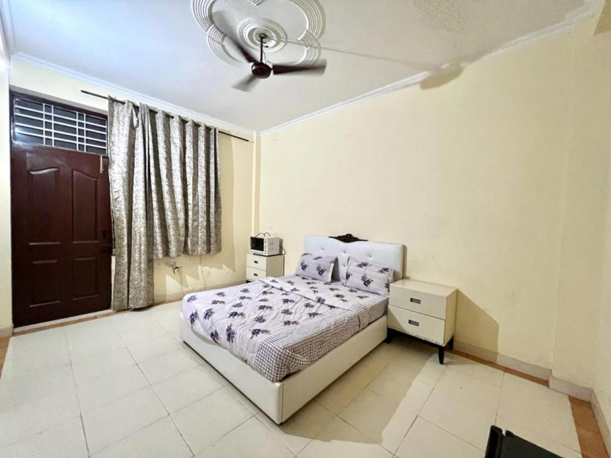 Villa Spacious 3bhk On Terrace With Jacuzzi For Parties For Parties Gurgaon