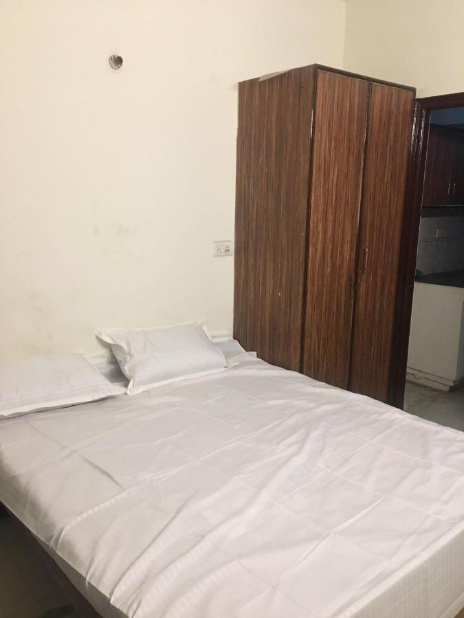Hotel Shubham By Wb *