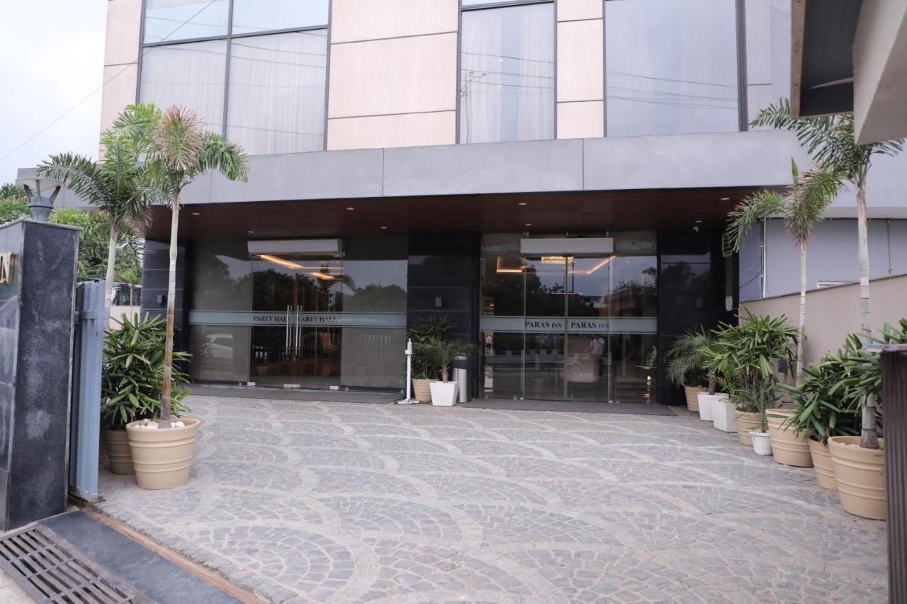 Hotel Paras 3*