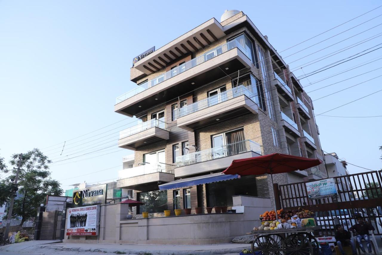 Hotel Nirvana Gurgaon