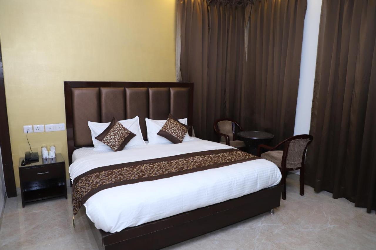 Nirvana Hotel 3*