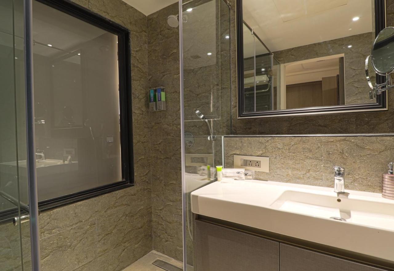 Air By Ahuja Residences 4*
