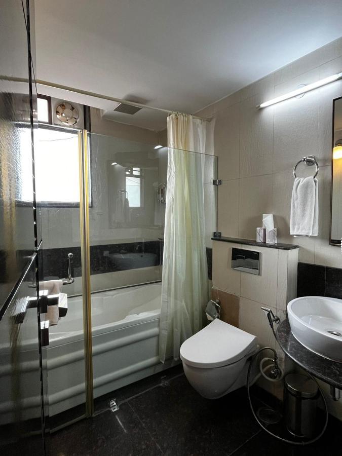 Hotel Yuhi Gurgaon