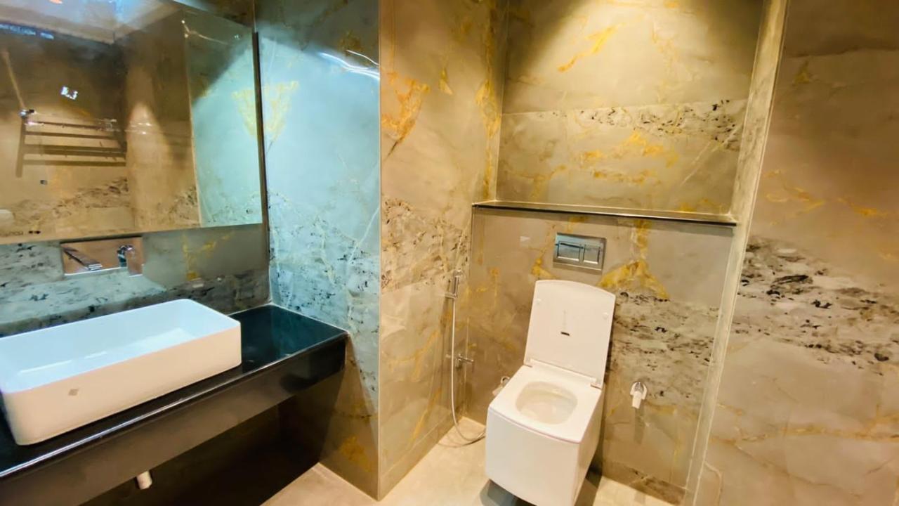 Metro Hotel 3*
