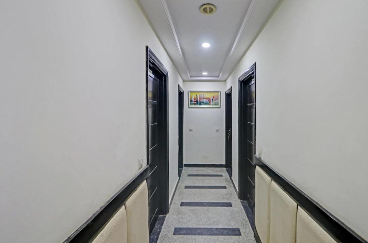 Guest house Downtown Cyber Gurgaon