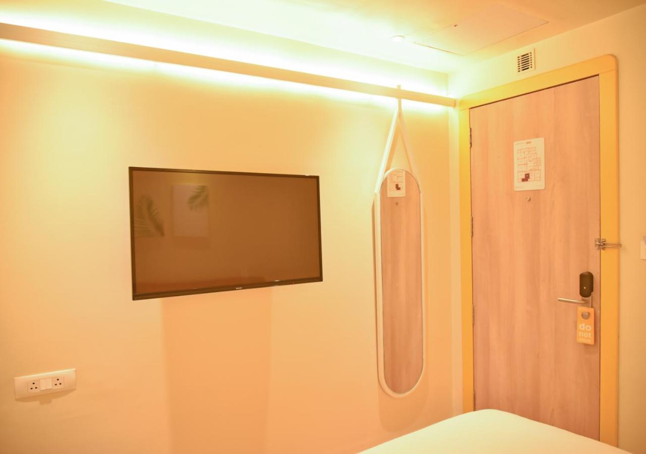Hotel Bloom - Golf Course Road 3*