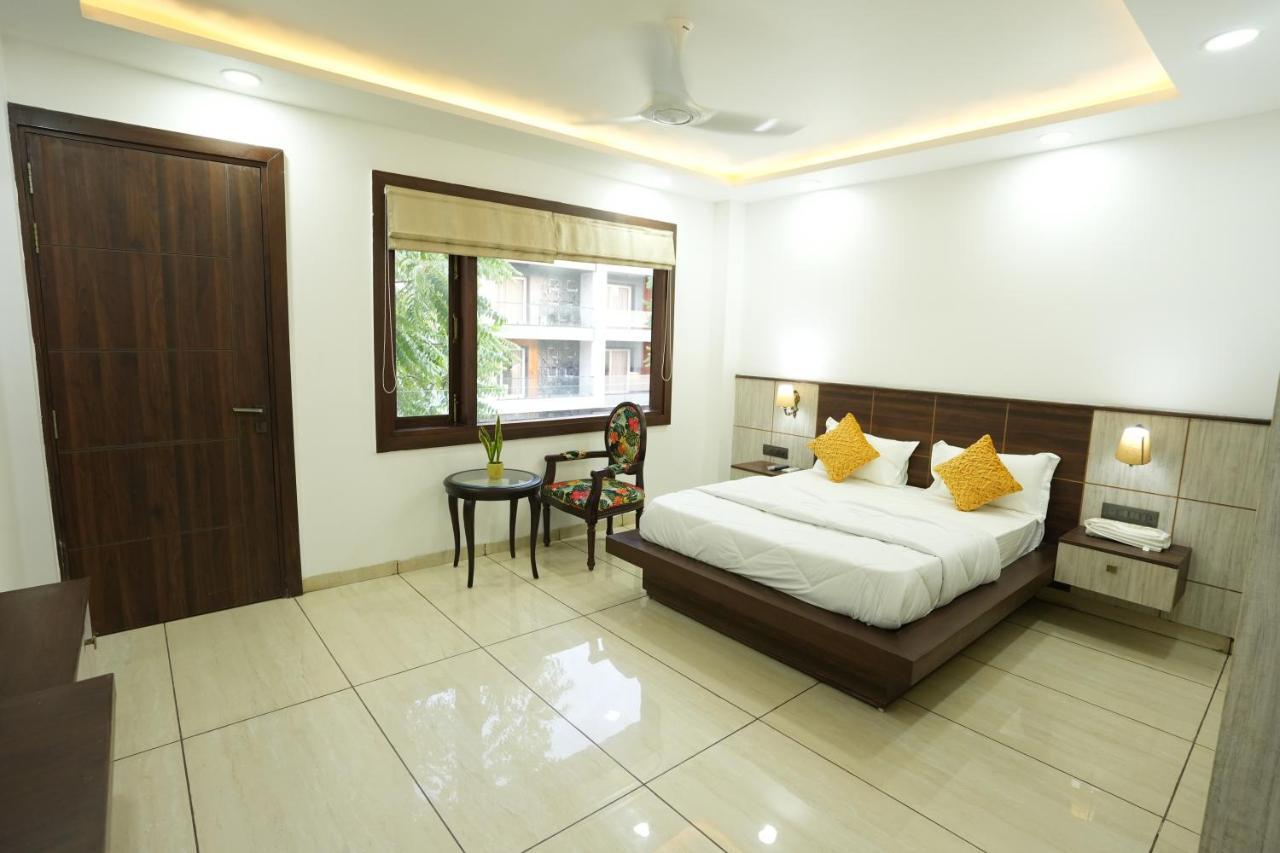 Guest house The Desire Cyberhub Gurgaon