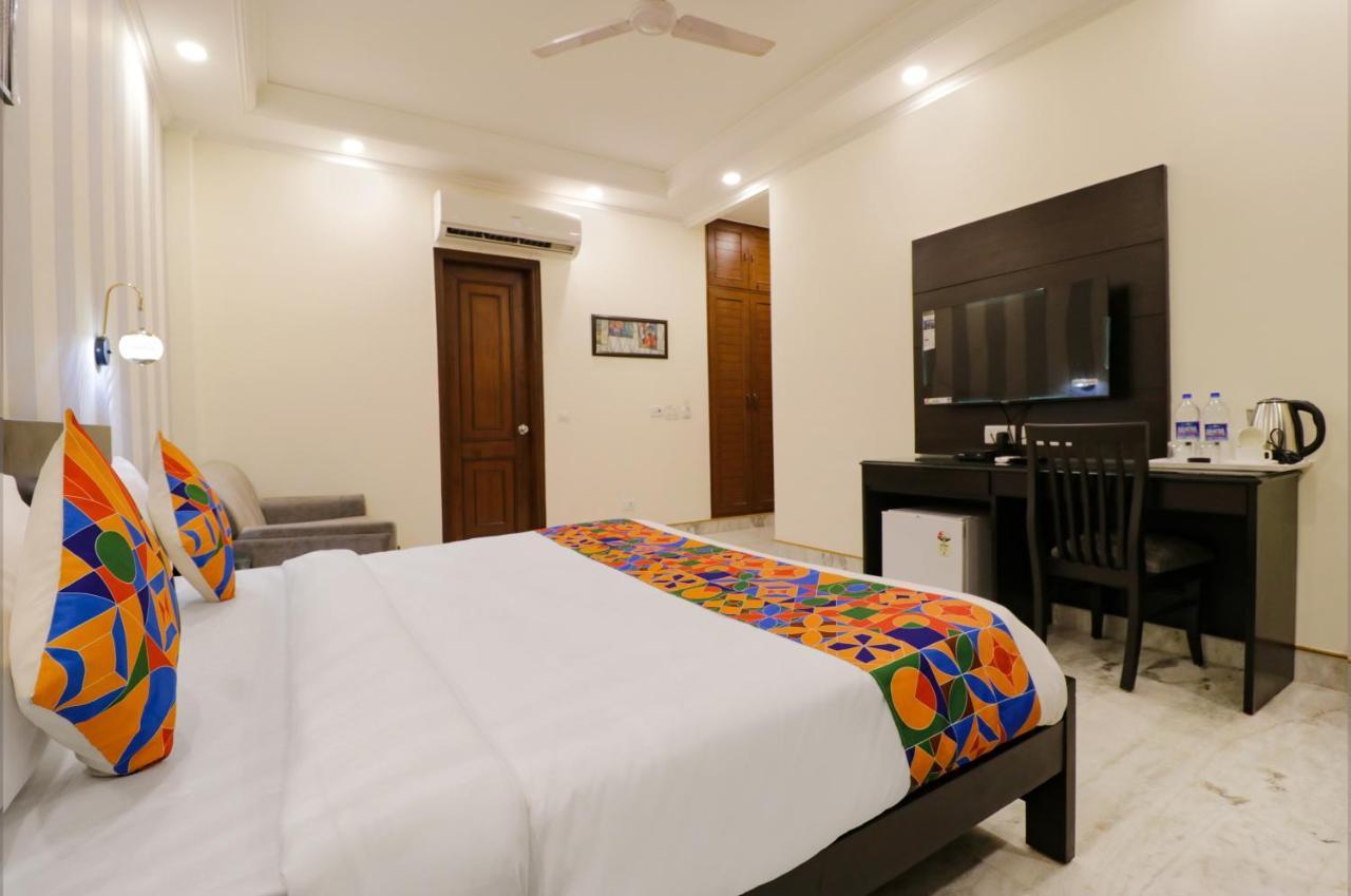 Hotel Fabhotel Rr Residency