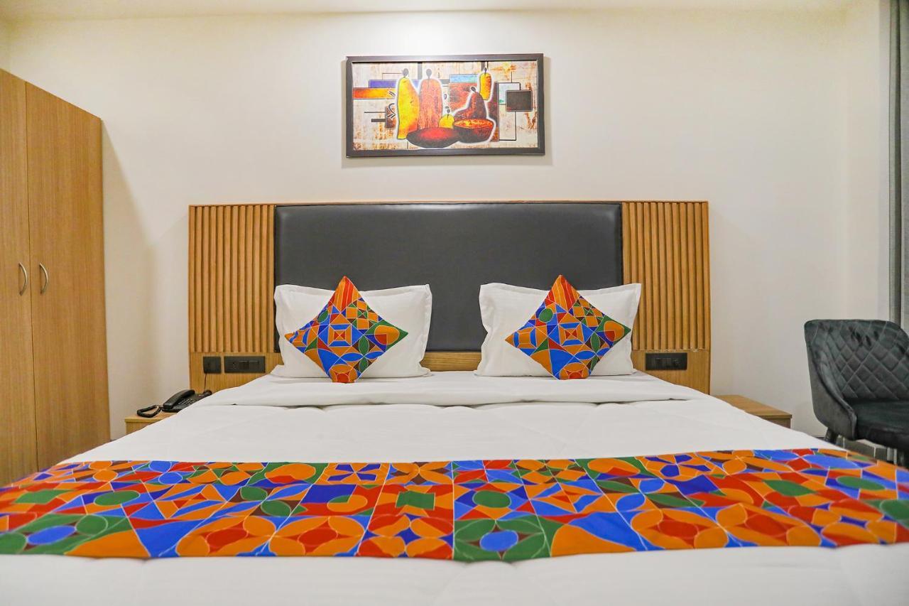 Fabhotel Luxe Stayz Moulsari Avenue 3* Gurgaon