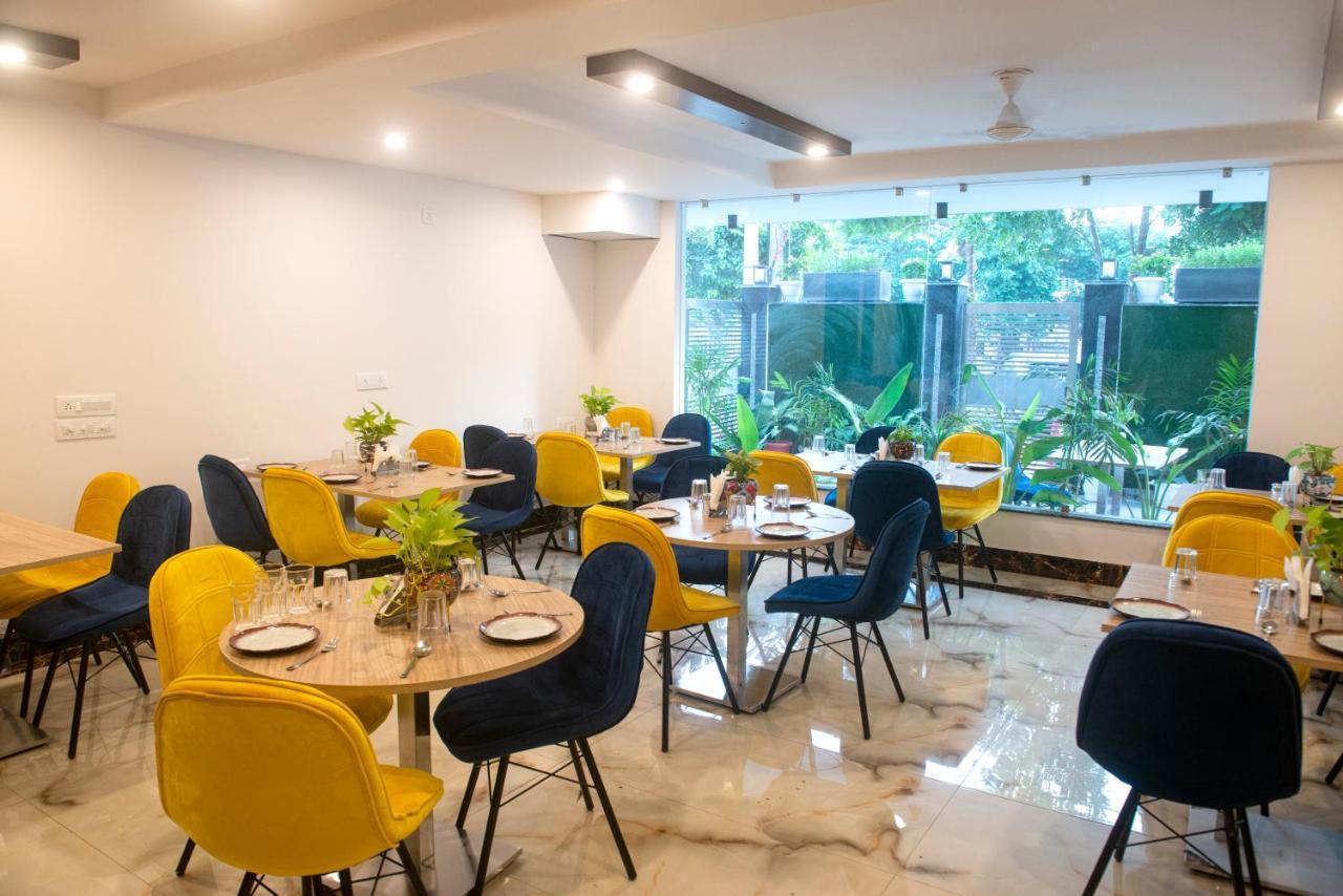 Posh Residency Huda City Center Gurgaon Hotel