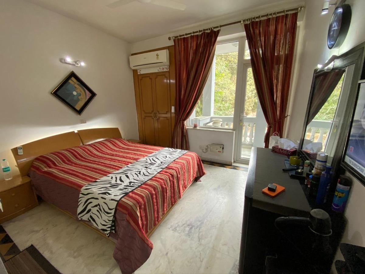 Ardee Heart Of Gurugram Security Comfort Apartment