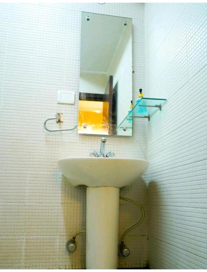 Platinum Sqs Key Guest house Gurgaon