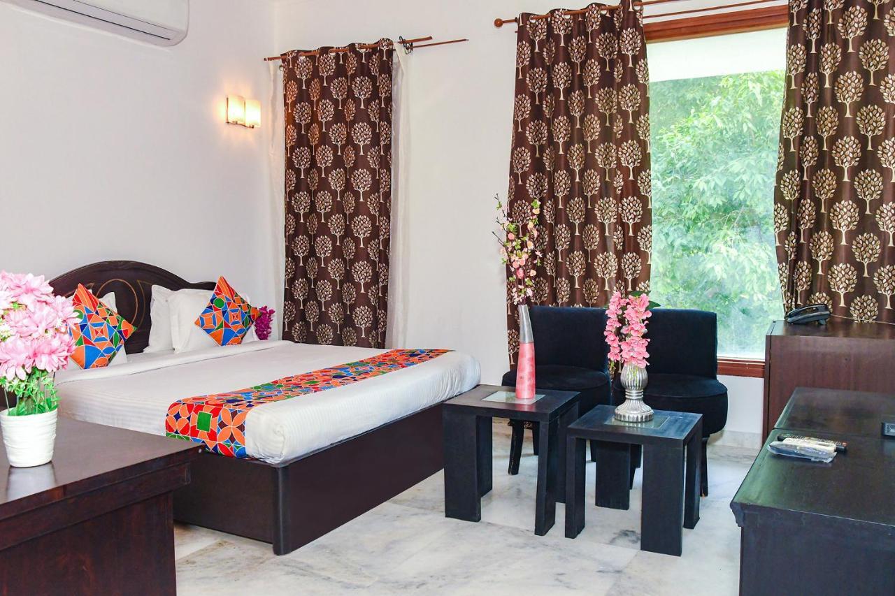 Fabhotel Premium 3* Gurgaon