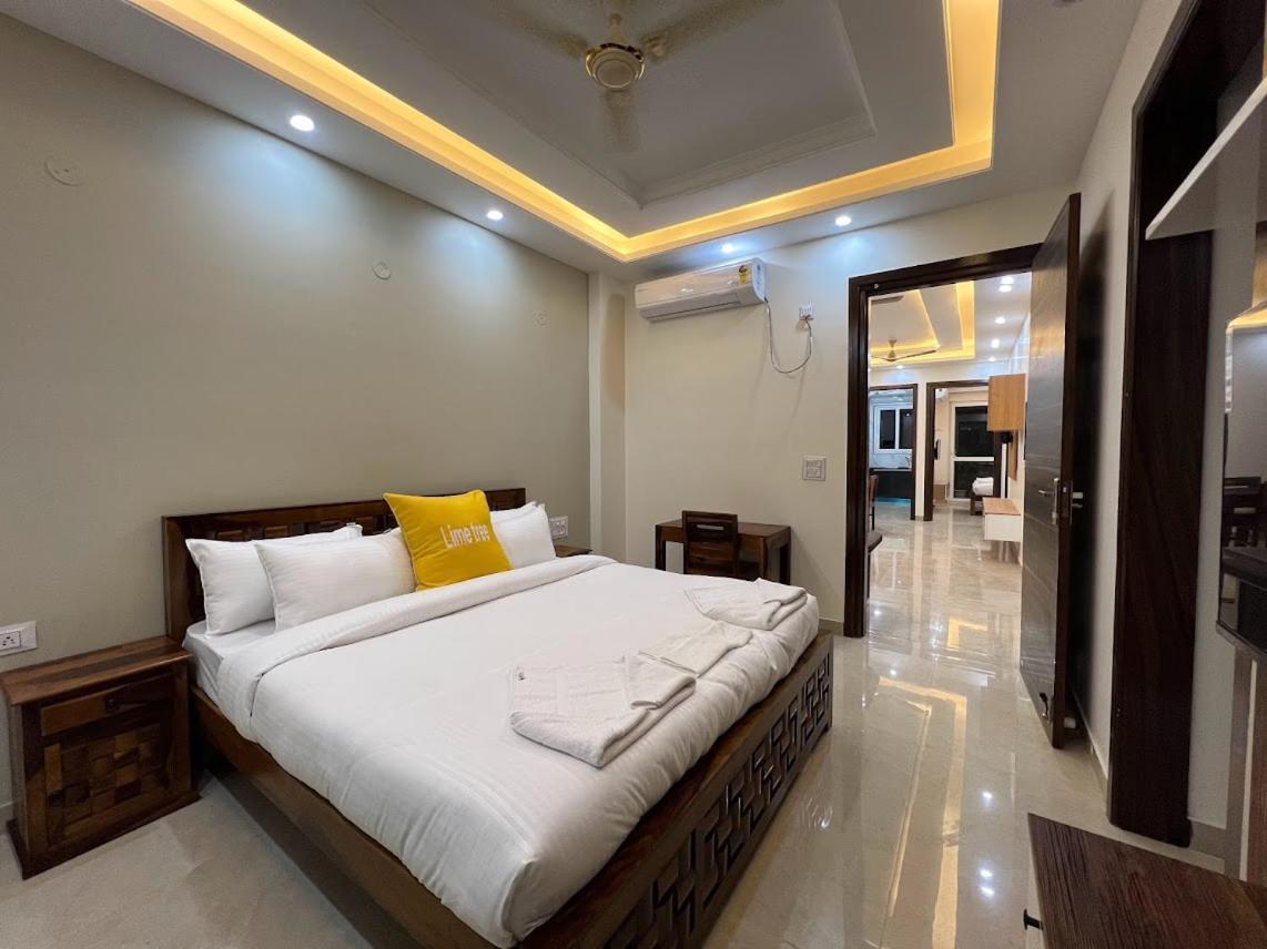 Lime Tree Two Bhk Service Golf Course Road Apartment Gurgaon