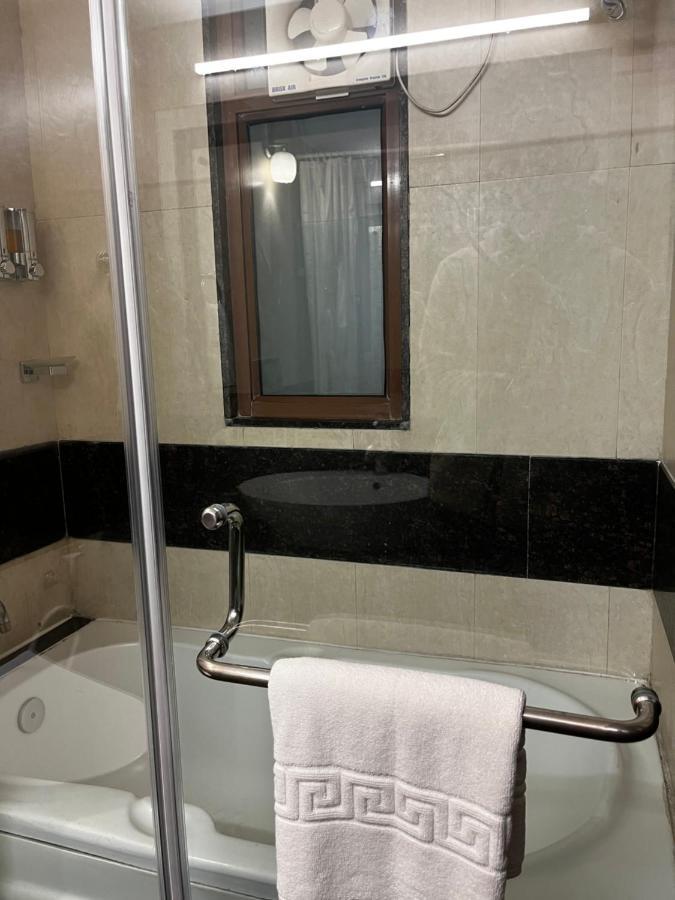 Hotel Yuhi Gurgaon