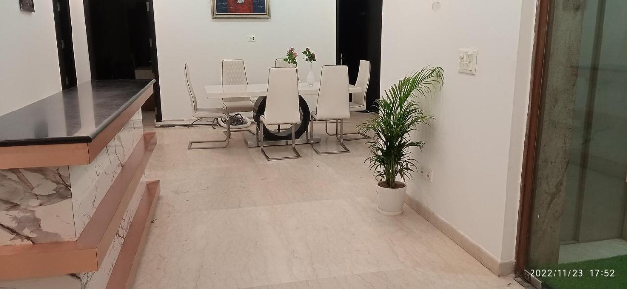 Super Luxury Near Iffco Metro * Gurgaon