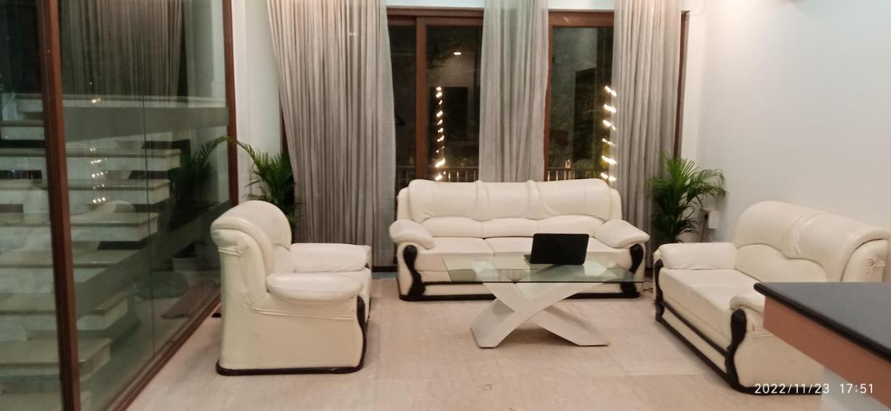 Super Luxury Near Iffco Metro Gurgaon