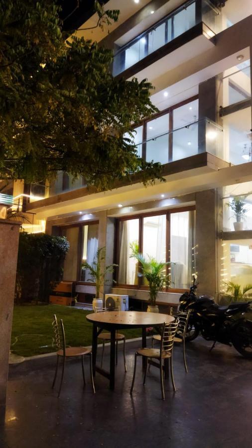 Homestay Super Luxury Near Iffco Metro