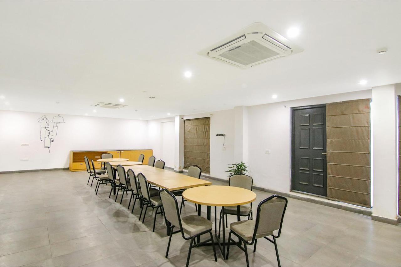 Fabhotel Infinity Hotel Gurgaon