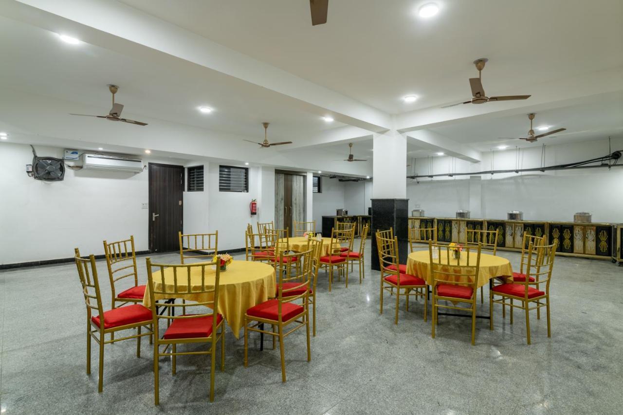 De Luxe Basai Road Gurgaon