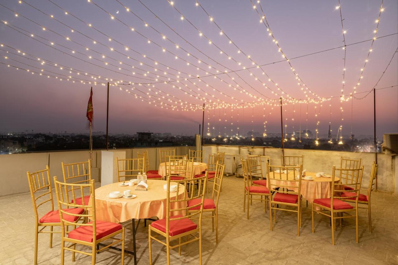 De Luxe Basai Road Gurgaon