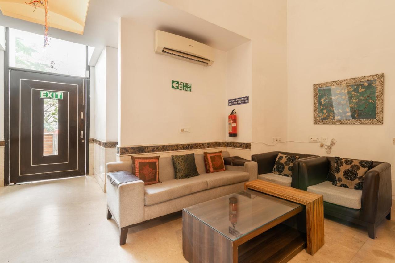 De Luxe Hotel Gurgaon