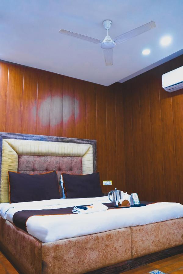 Mannat Regency 3*