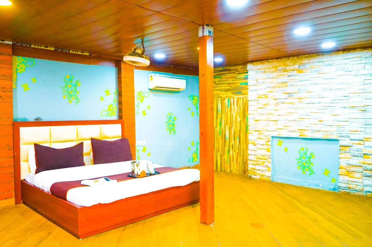 Mannat Regency 3*