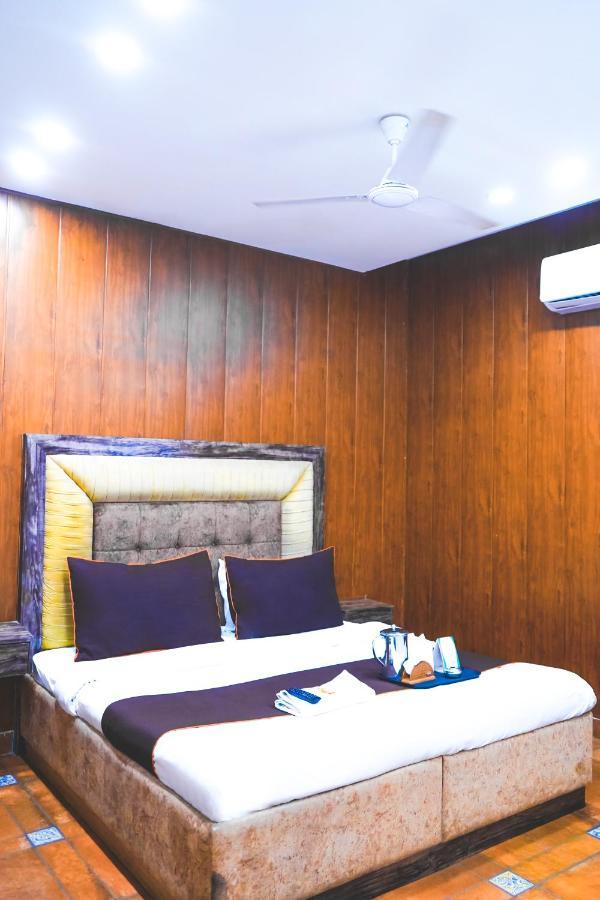 Mannat Regency 3*