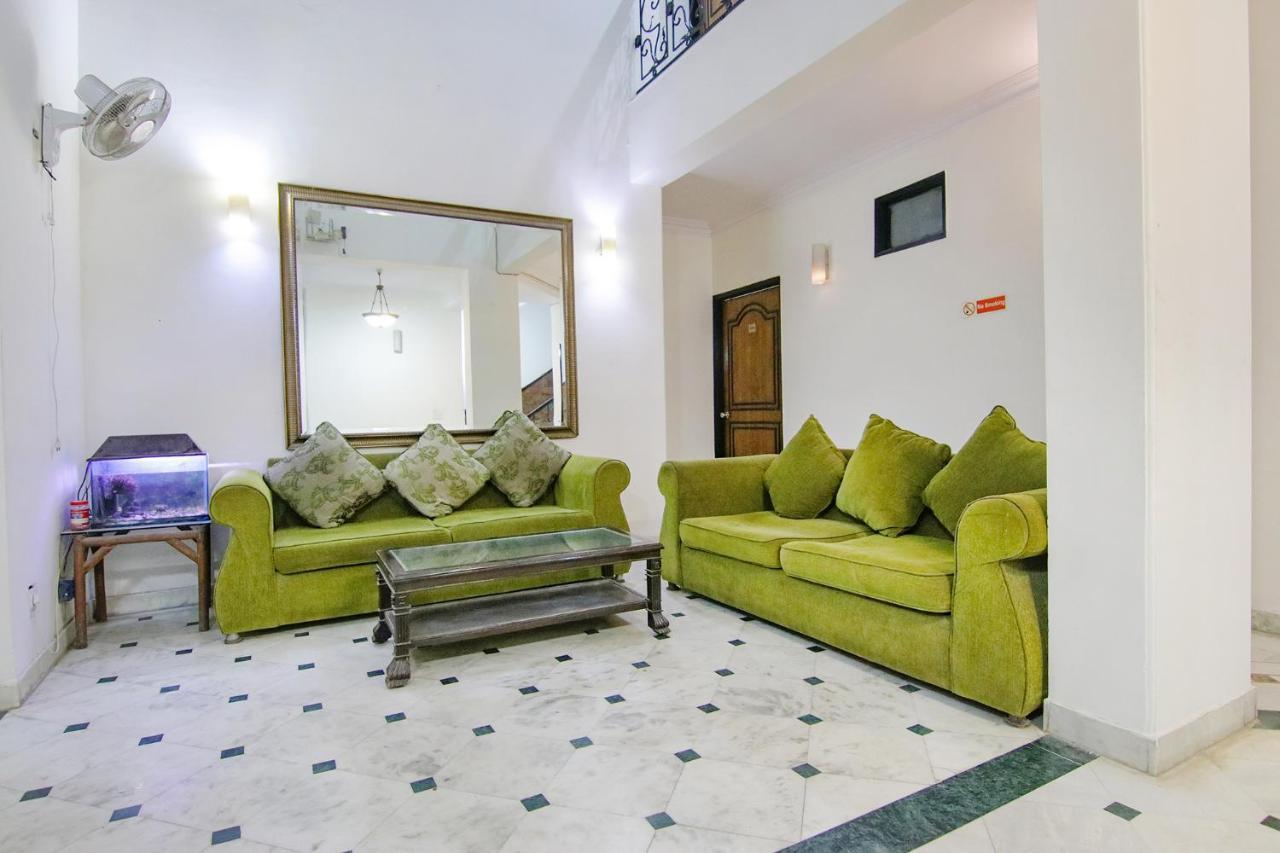 Hotel Fabhotel Singh Gurgaon