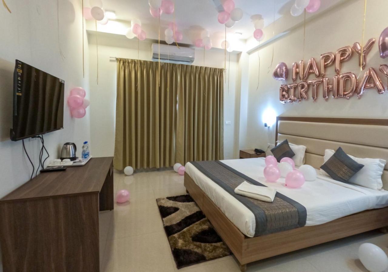 Hotel The Luxem - Behind Ibis Gurugram