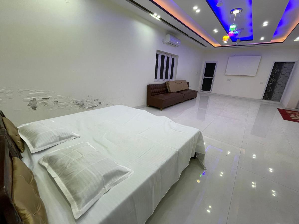 Anantam Aravali * Gurgaon