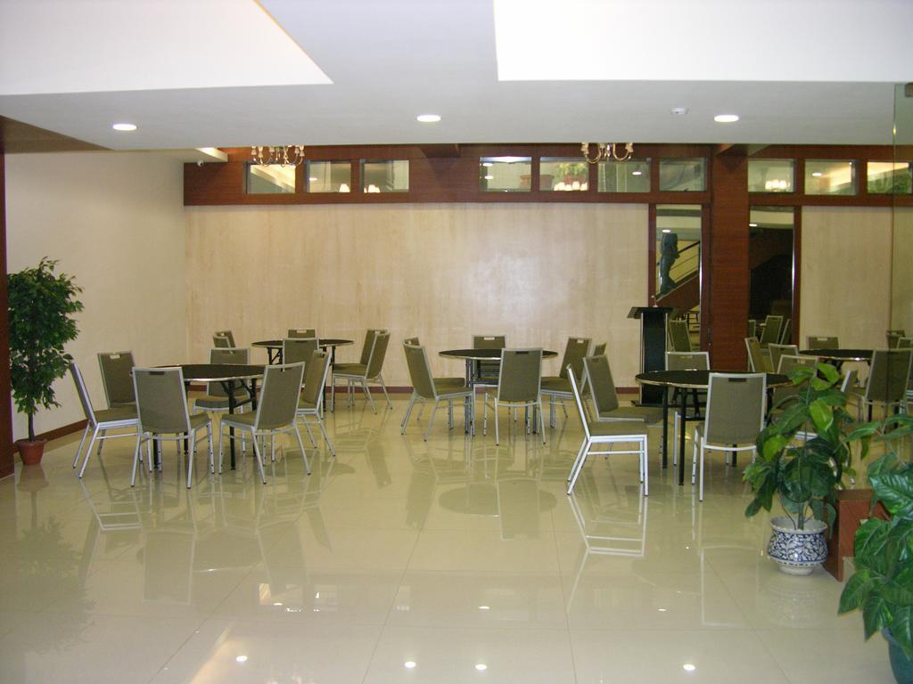 Sona South City Hotel Gurgaon
