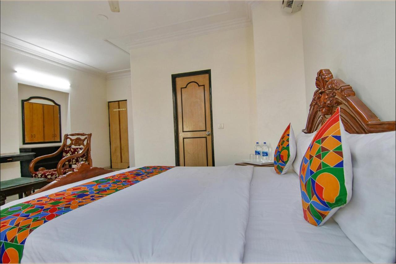 Hotel Fabhotel Singh