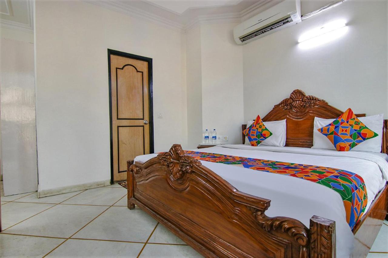 Fabhotel Singh Hotel