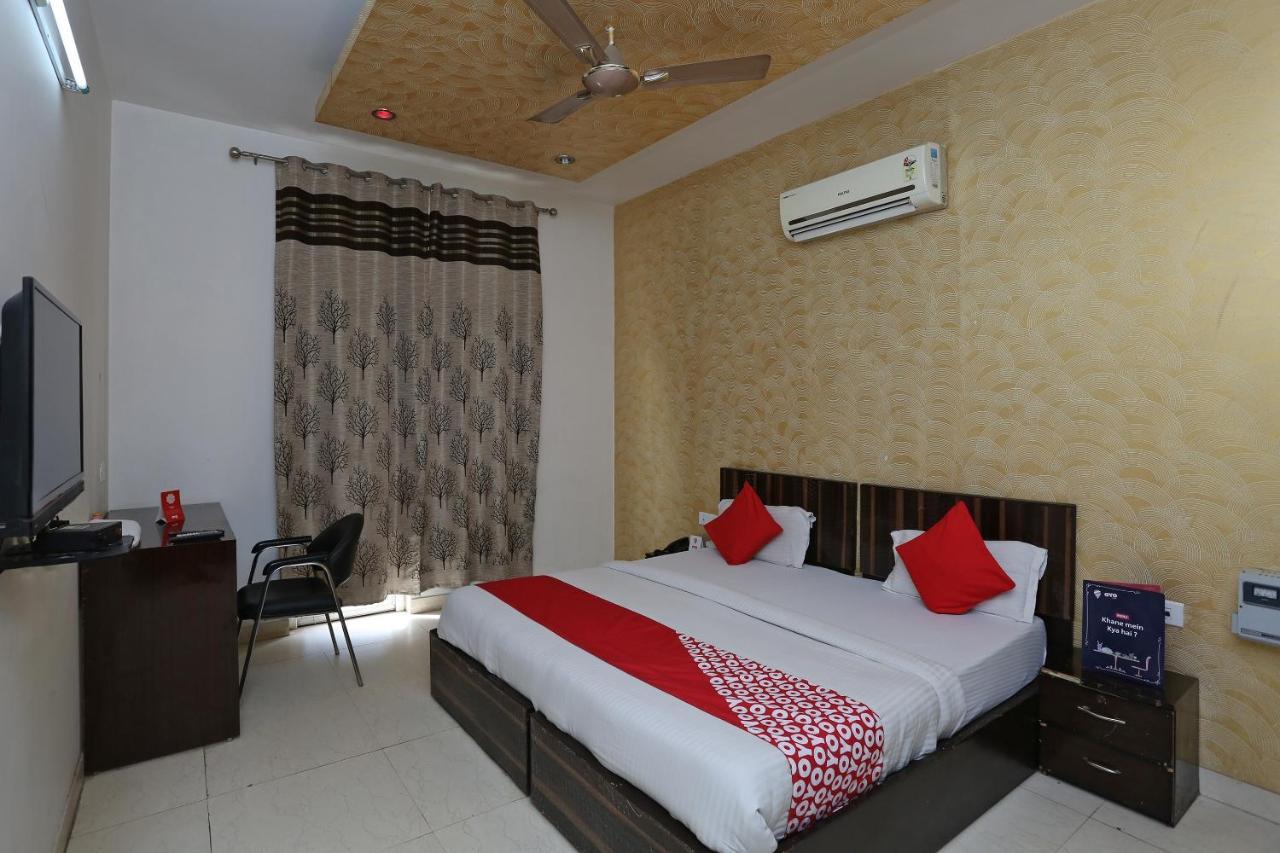 Hotel Oyo 429 Kisna Residency Gurgaon