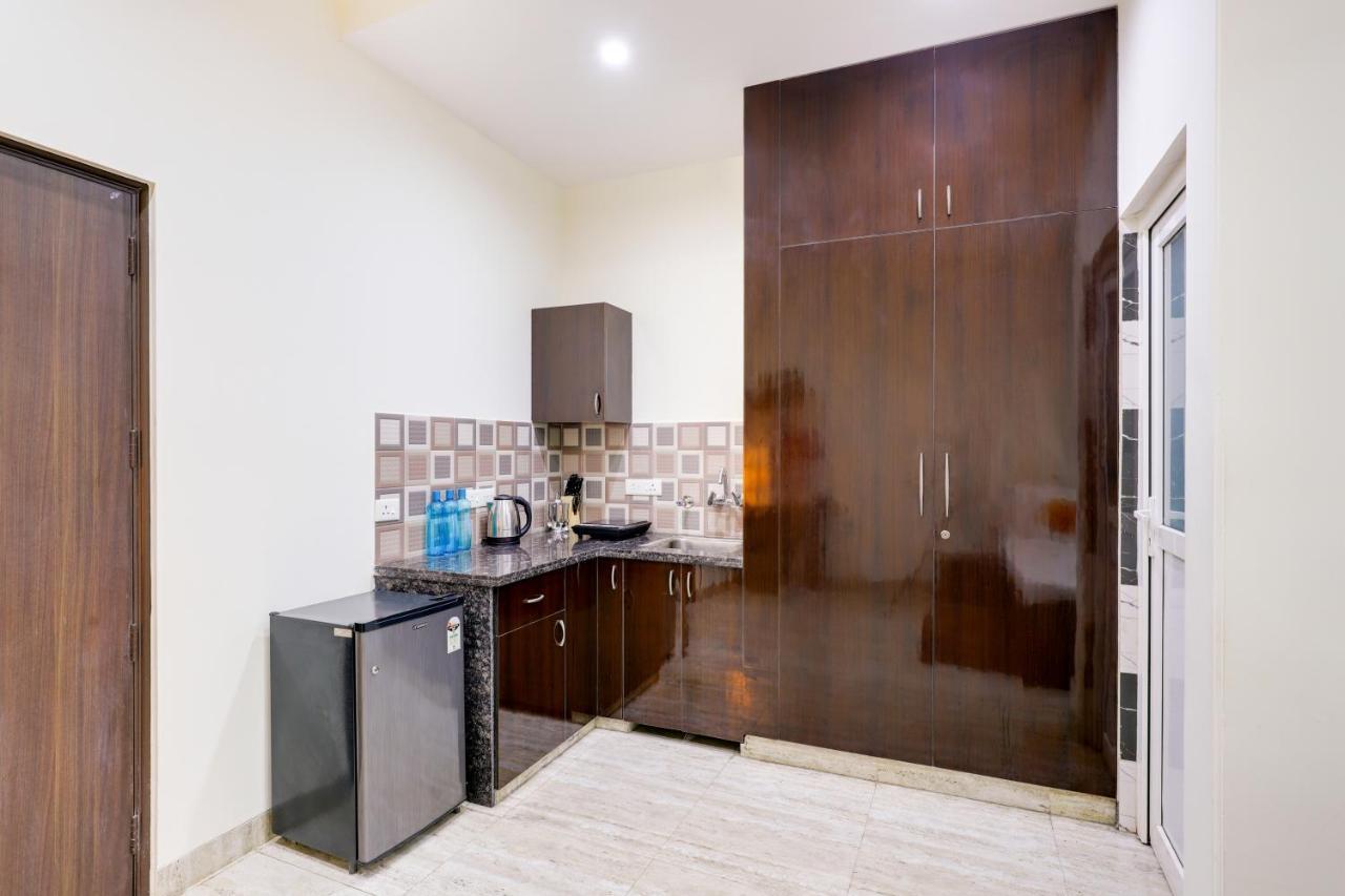 S2l And Studio Near Sohna Road Hotel