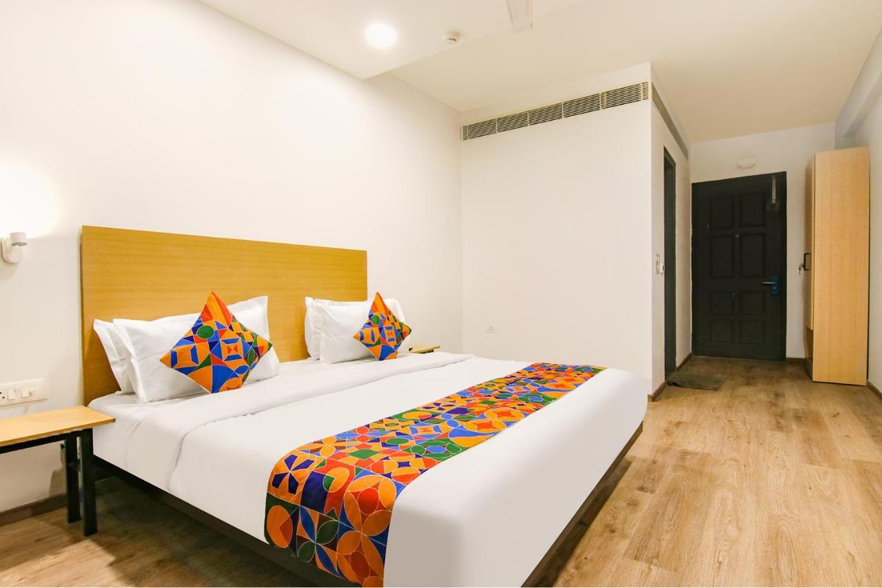 Hotel Fabhotel Elite 39 Gurgaon