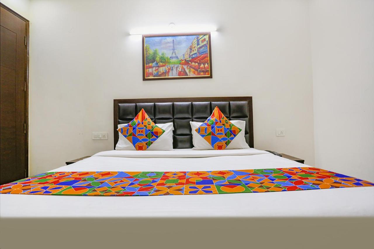 Hotel Fabhotel Pacific Homes Gurgaon