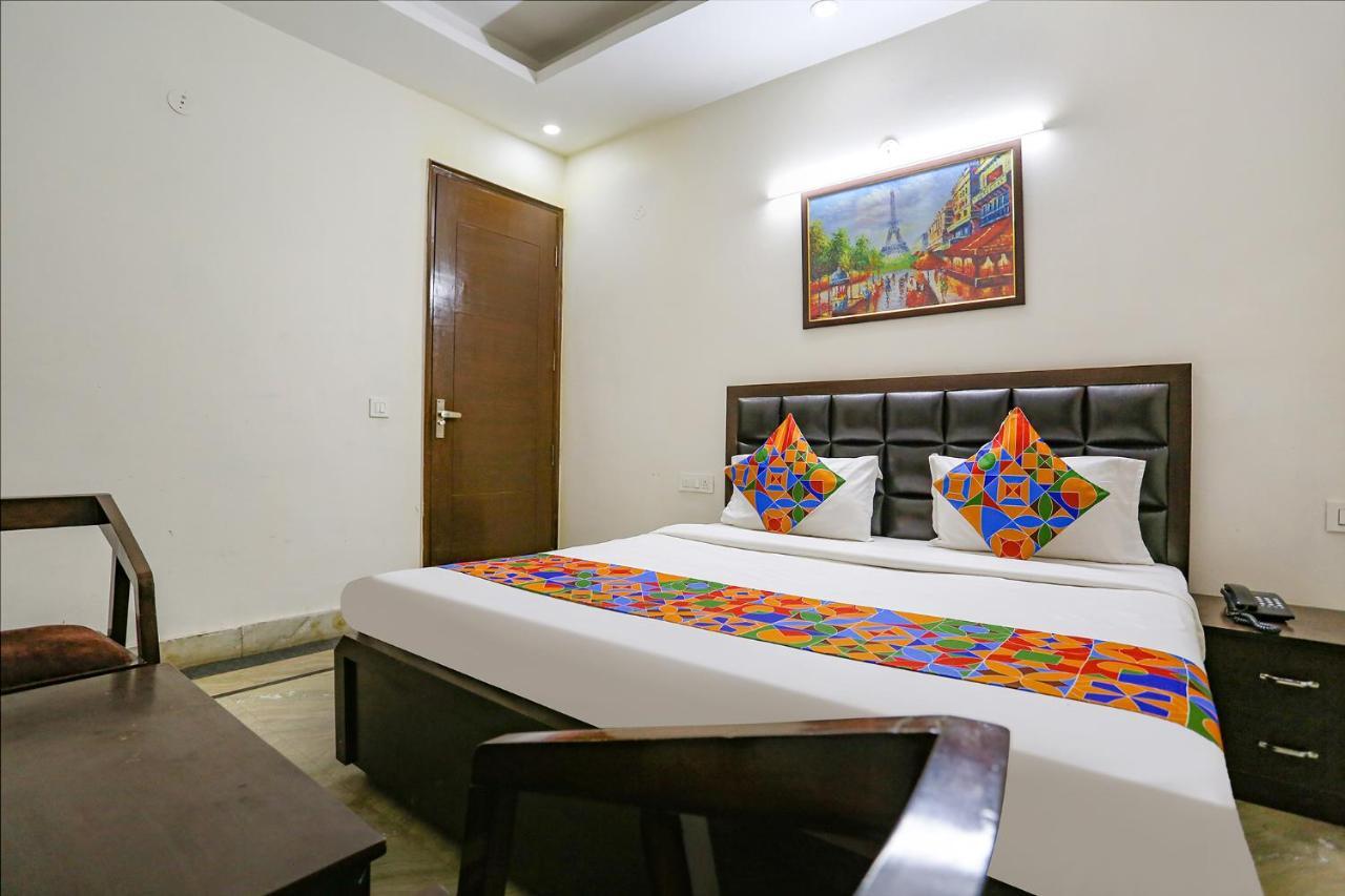 Fabhotel Pacific Homes 3*