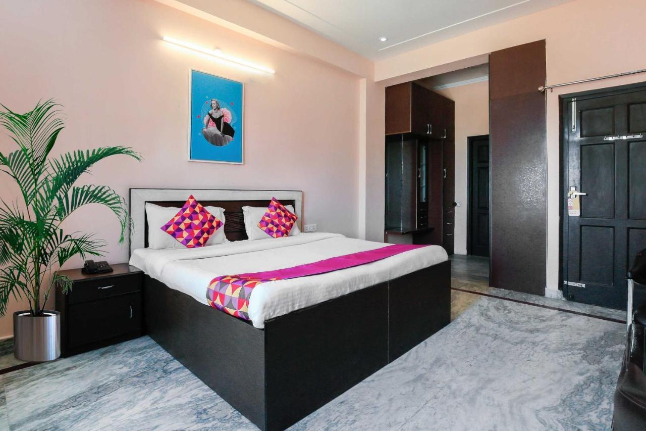 Collection O The Orchid Near Omaxe Celebration Mall 3* Gurgaon