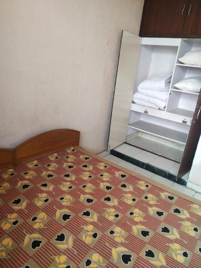 Mufis Homestay, Emerald Compound, New Palam Vihar-2 Gurgaon