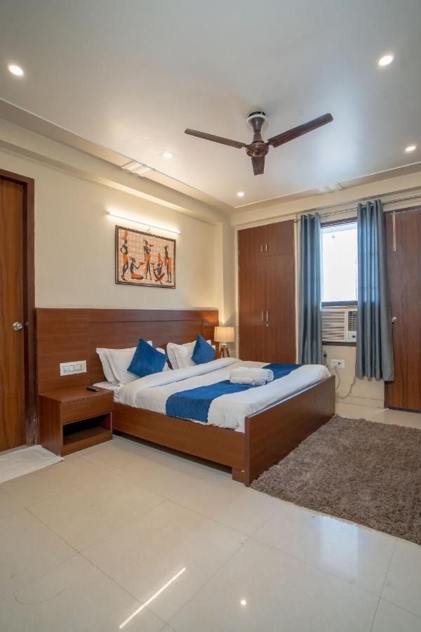 The Lodgers 2 Bhk Serviced Infront Of Artemis Hospital Apartment *