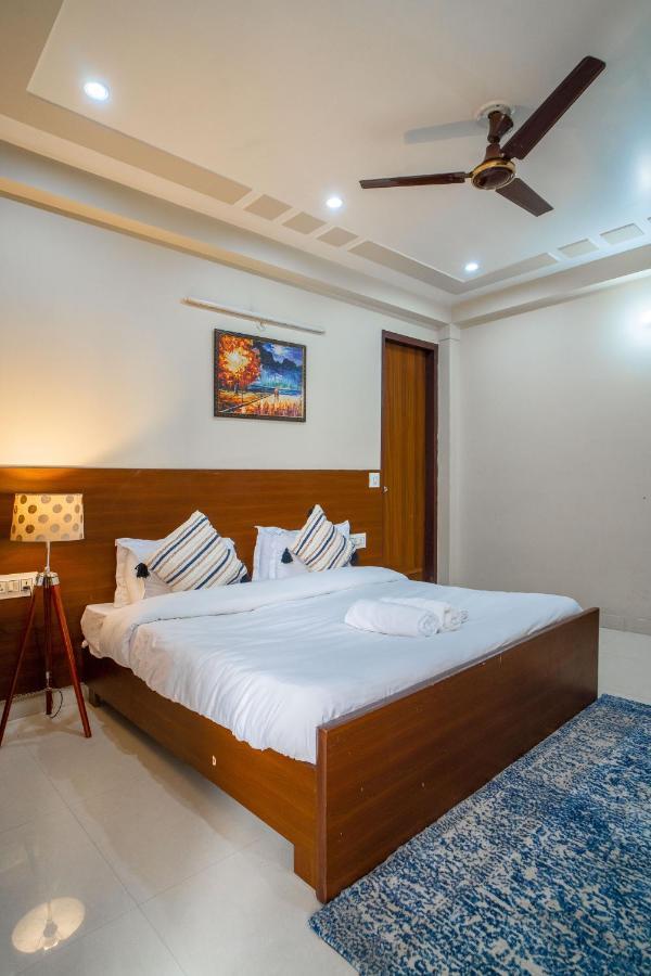 The Lodgers 2 Bhk Serviced Infront Of Artemis Hospital * Gurgaon