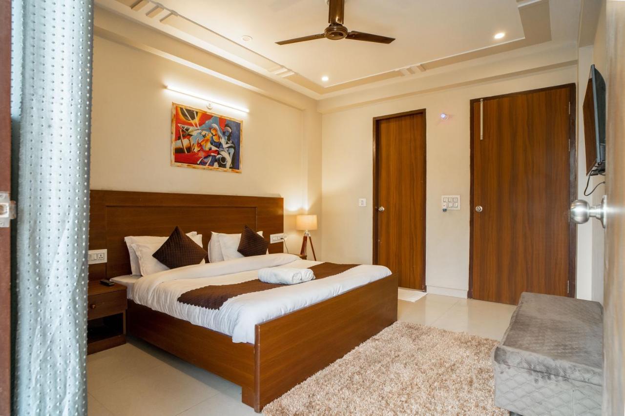 The Lodgers 2 Bhk Serviced Infront Of Artemis Hospital Gurgaon