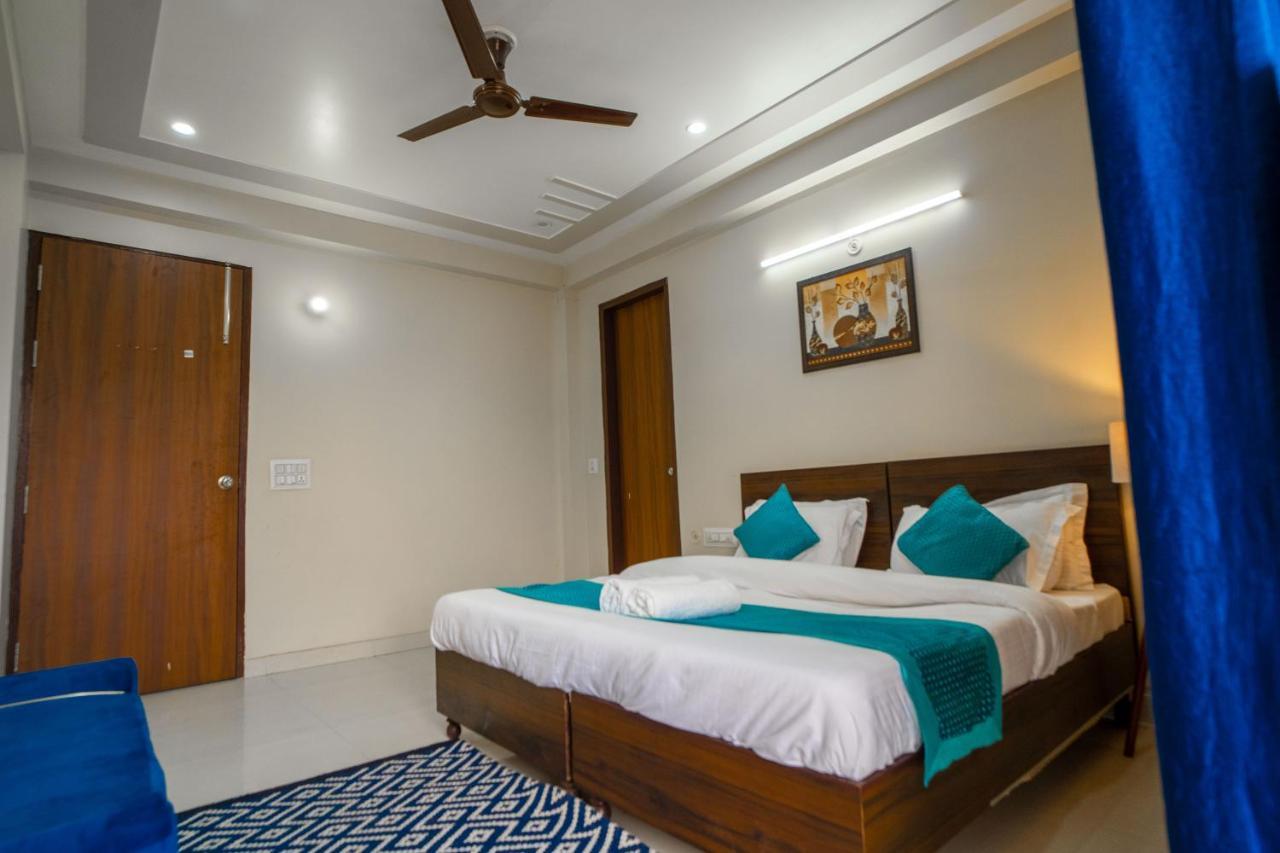 The Lodgers 2 Bhk Serviced Infront Of Artemis Hospital * Gurgaon