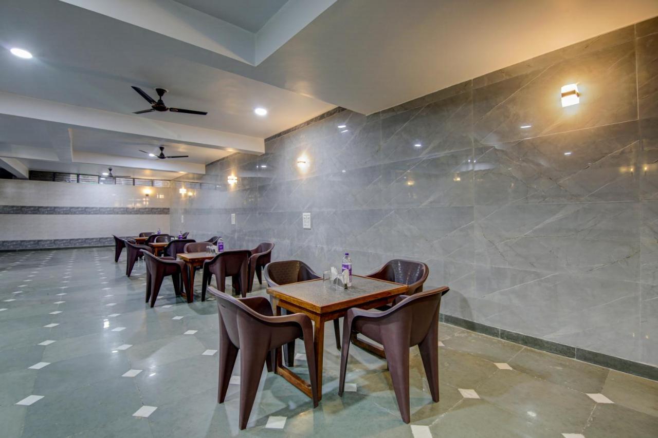 Hotel Treebo Sai Village, Manesar Gurgaon