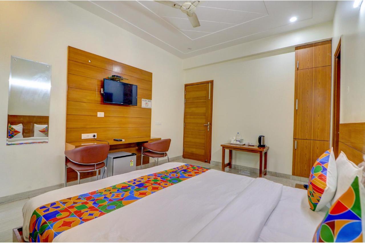 Fabhotel Aroma Luxuries Hotel Gurgaon
