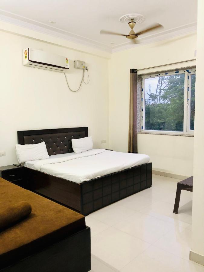 Hotel Royal Court Residency *